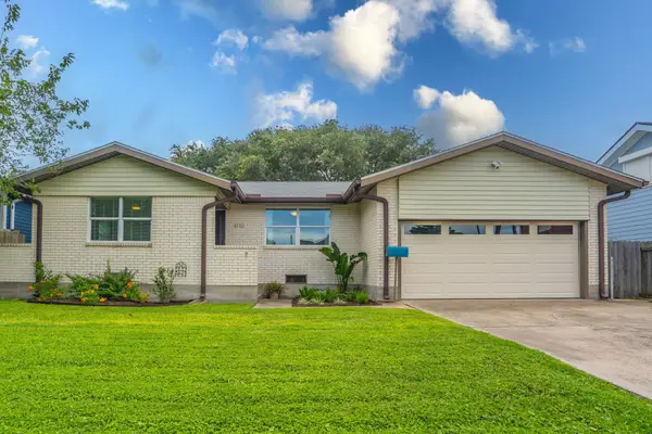 4110 Avenue Q 1/2, Galveston, TX 77550