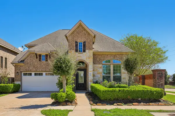 1123 Penny Worth Drive, Sugar Land, TX 77479
