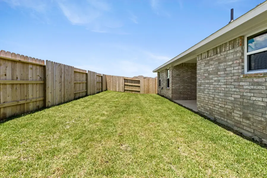 2209 S Post Oak Circle, Corinth, TX 77525 - Image #3