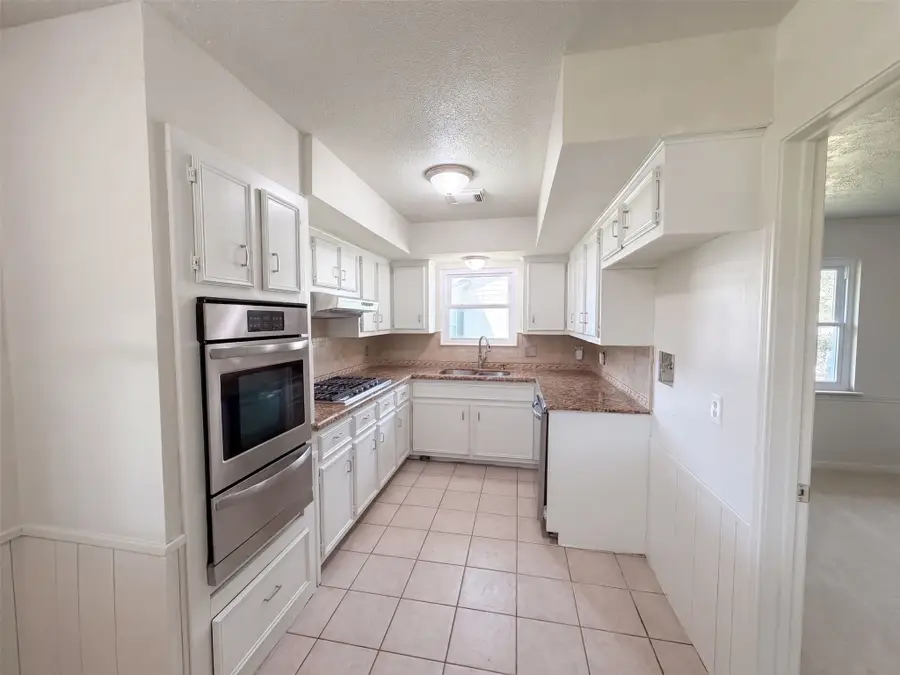 609 Heather Lane, Friendswood, TX 77546 - #3