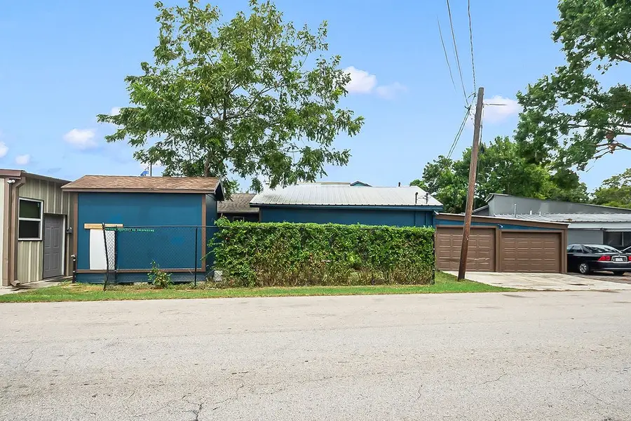 4415 W Bayshore Drive, Bacliff, TX 77518 - #2
