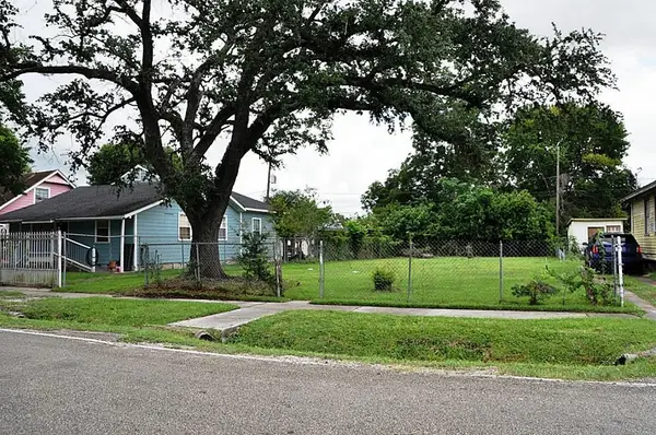 323 Hahlo Street, Houston, TX 77020