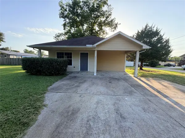 424 Baker Circle, Ames, TX 77575