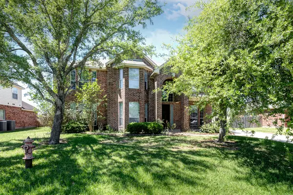 21623 Country Club Green Drive, Tomball, TX 77375
