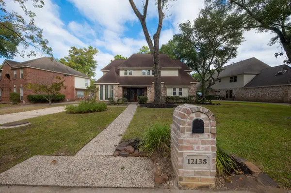 12138 Auburn Hills Drive, Tomball, TX 77377