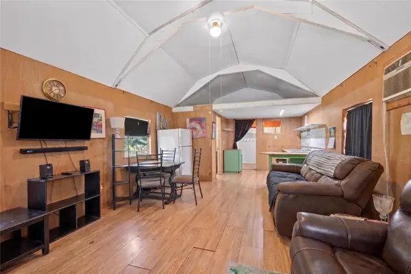 831 County Road 1207, Rusk, TX 75785