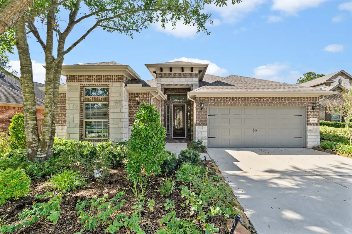 109 Crinium Lily Court, Montgomery, TX 77316 - Image #1
