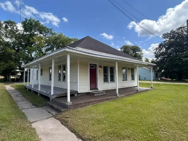 590 W Cora Lee Street, Sour Lake, TX 77659
