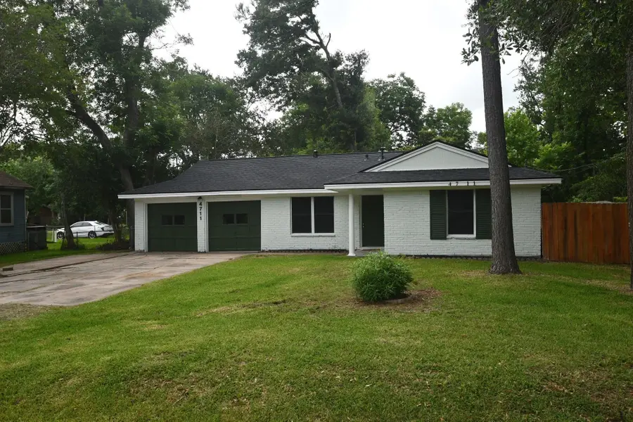 4711 Illinois Street, Dickinson, TX 77539 - #3