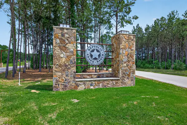 12050 High Branch Way, Willis, TX 77378