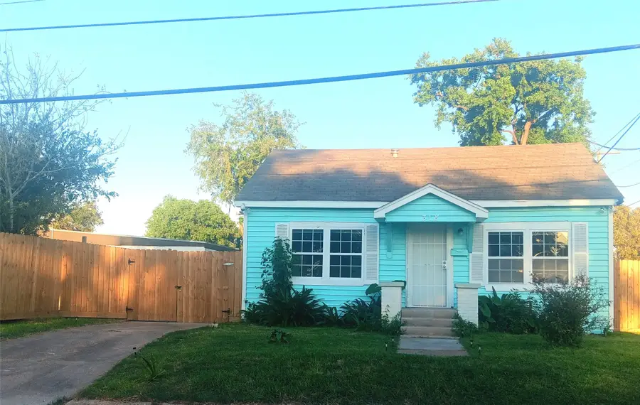 318 7th Street N, Texas City, TX 77590 - Image #2