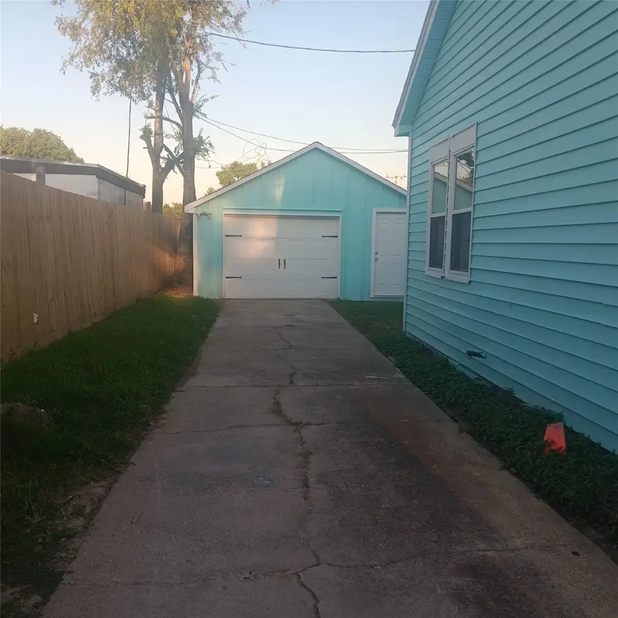 318 7th Street N, Texas City, TX 77590 - Image #3
