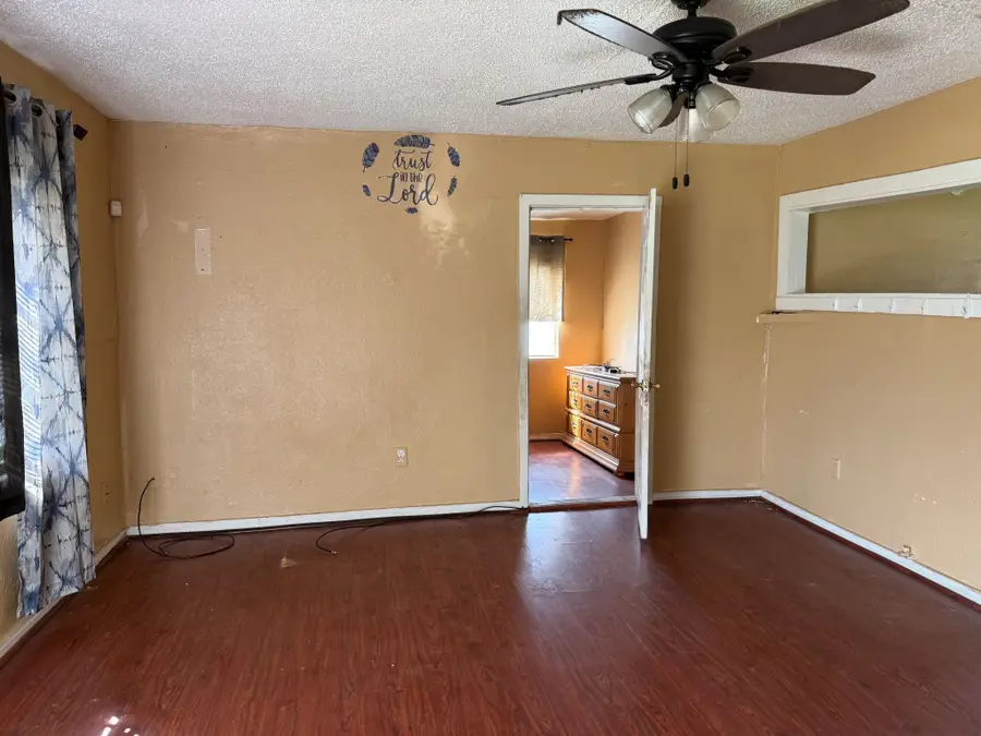 4809 Wenda Street, Houston, TX 77033 - #2