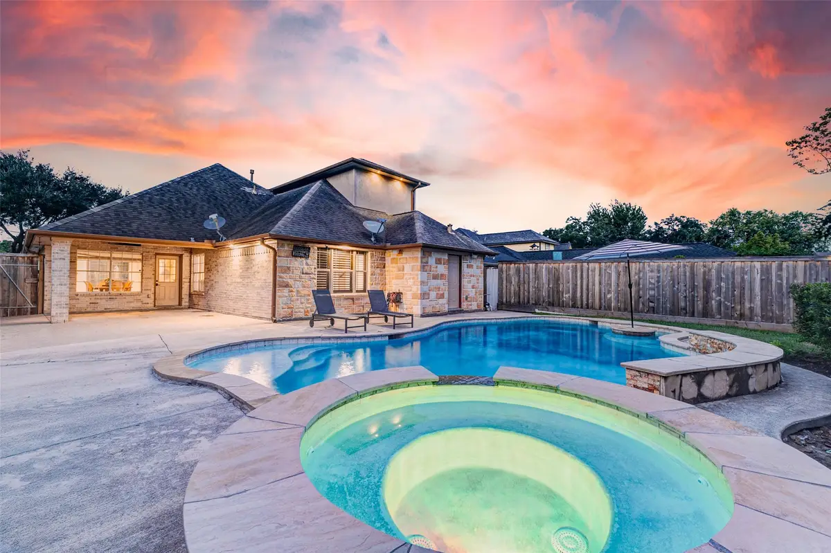 402 Avenue H, South Houston, TX 77587 - Image #1