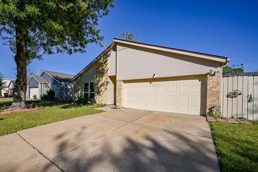 13814 Peach Hollow Lane, Houston, TX 77082 - Image #3