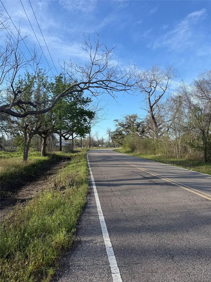 2538 Brazos River Road, Freeport, TX 77541 - #3