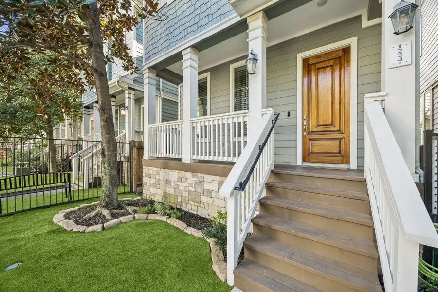 1224 Nelson Falls Lane, Houston, TX 77008 - Image #2