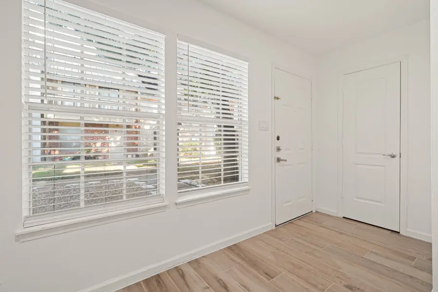 1257 Witte Road #16, Houston, TX 77055 - Image #3