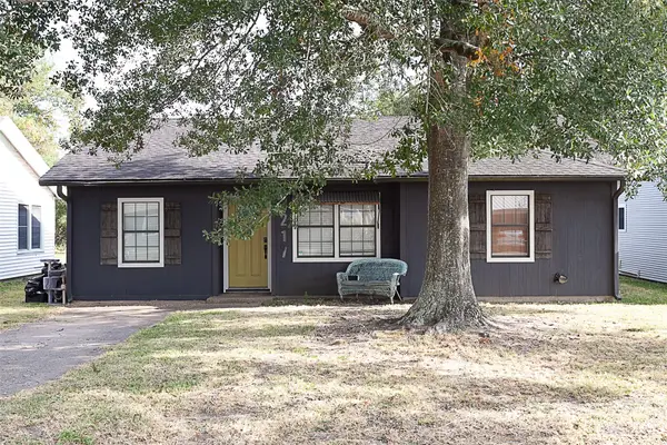 2217 2nd Street, Port Neches, TX 77651