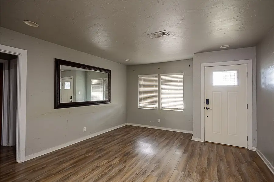 2217 2nd Street, Port Neches, TX 77651 - Image #3