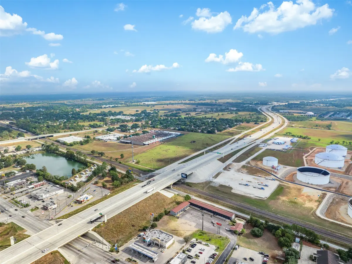 233 Kersten Road, Sealy, TX 77474 - Image #1