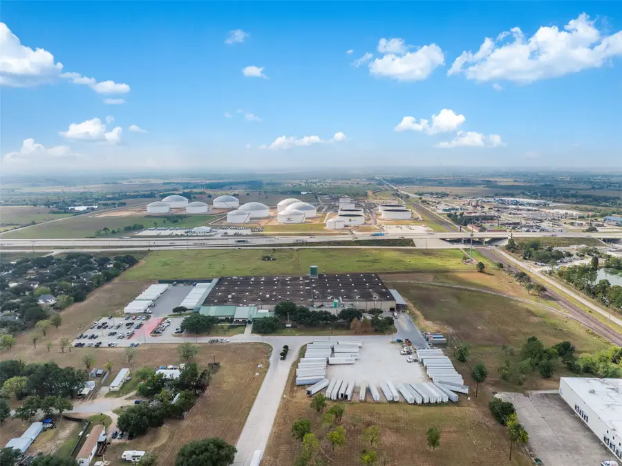 233 Kersten Road, Sealy, TX 77474 - Image #3