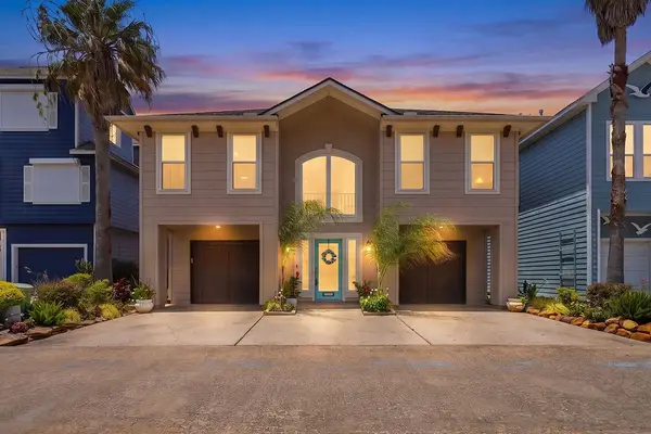 120 Starboard Drive, San Leon, TX 77539