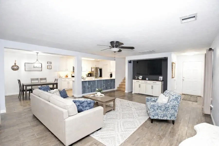 910 Staffordale Manor Lane, Houston, TX 77047 - #2