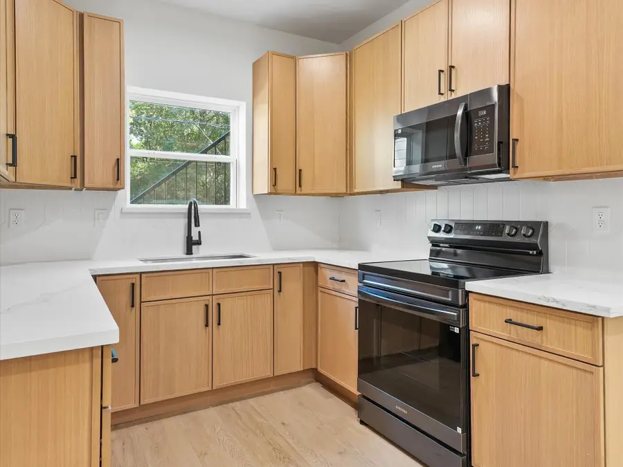 8101 Venus Street, Houston, TX 77088 - Image #2