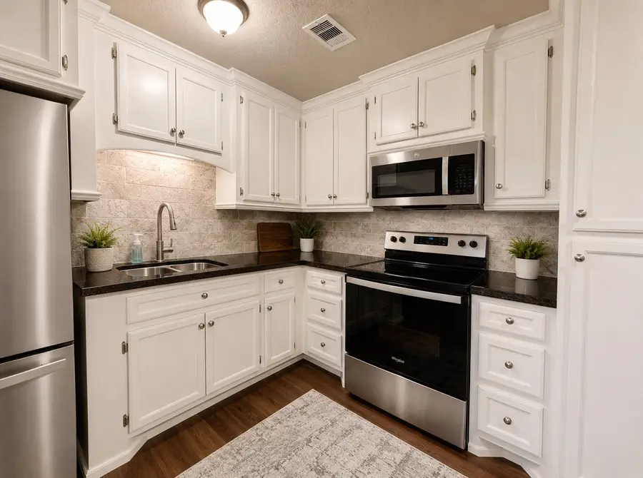 111 Mimosa, Lake Jackson, TX 77566 - #2