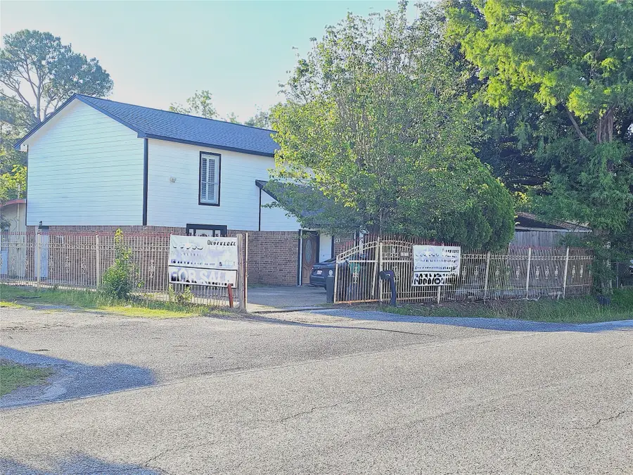 2131 Campbell Road, Houston, TX 77080 - #3