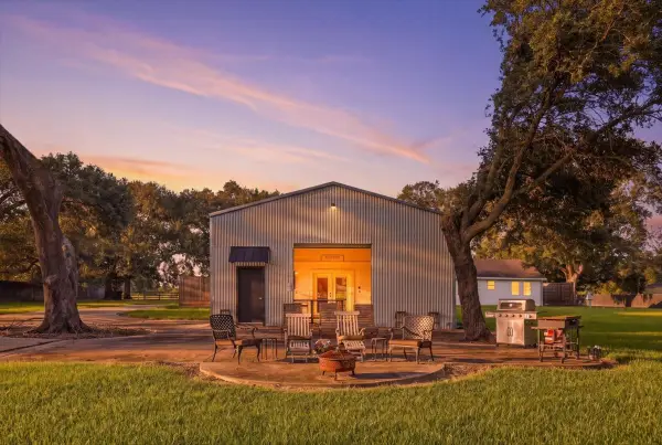 15920 State Highway 65, Stowell, TX 77665