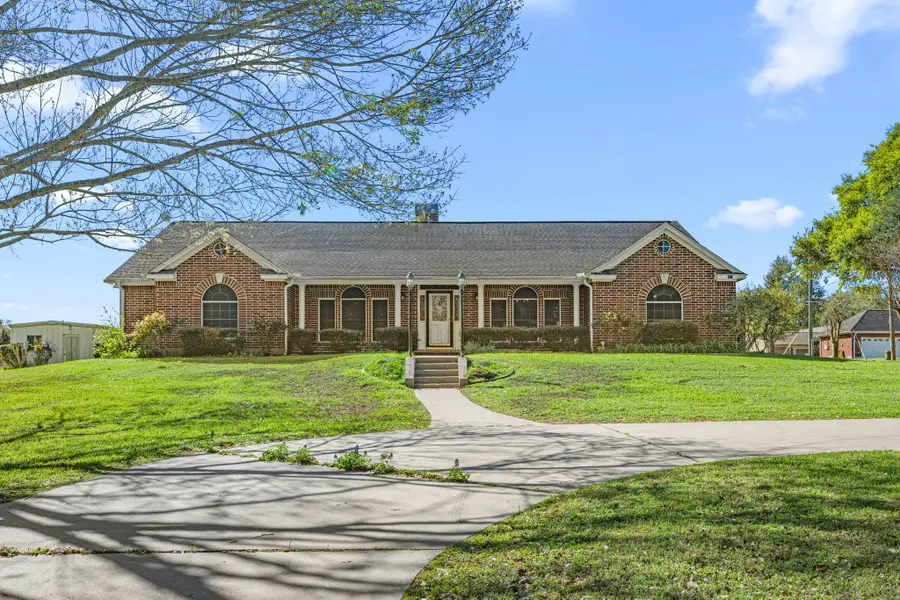 423 Jane Street, East Bernard, TX 77435 - #2