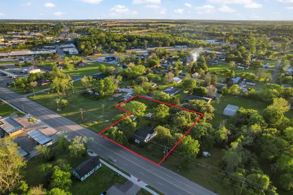 804 N Cleveland, Dayton, TX 77535