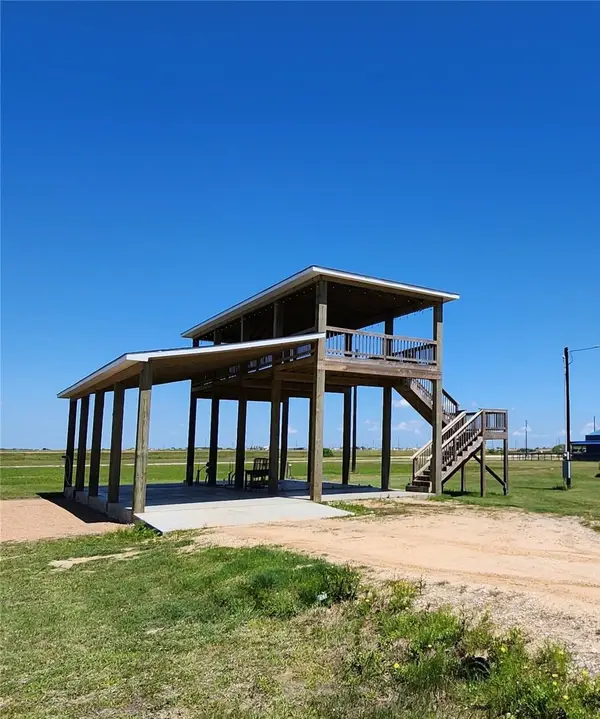 245 Kingfish, Palacios, TN 77465