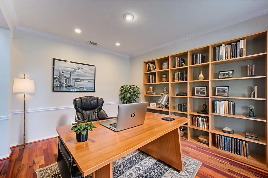 1016 Applewood Drive, Friendswood, TX 77546 - #3