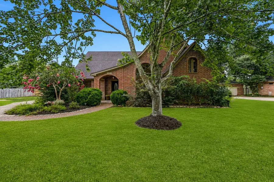 1207 W Edgewood Drive, Friendswood, TX 77546 - #3