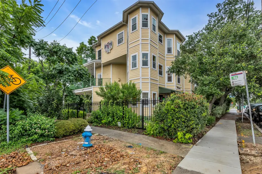 3201 White Oak Drive, Houston, TX 77007 - #3