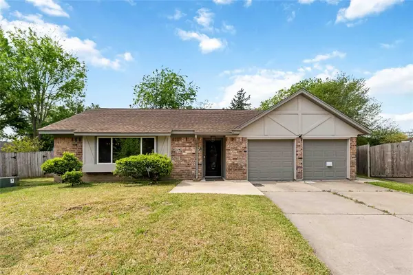 9739 Philmont Drive, Houston, TX 77080