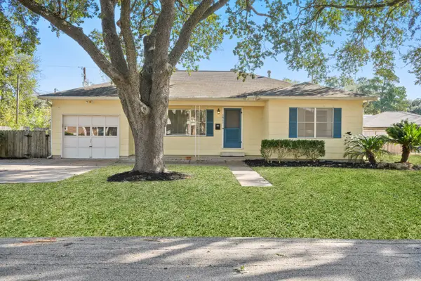 1811 Mulcahy Street, Rosenberg, TX 77471