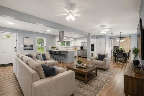 114 E Wildwinn Drive, Alvin, TX 77511
