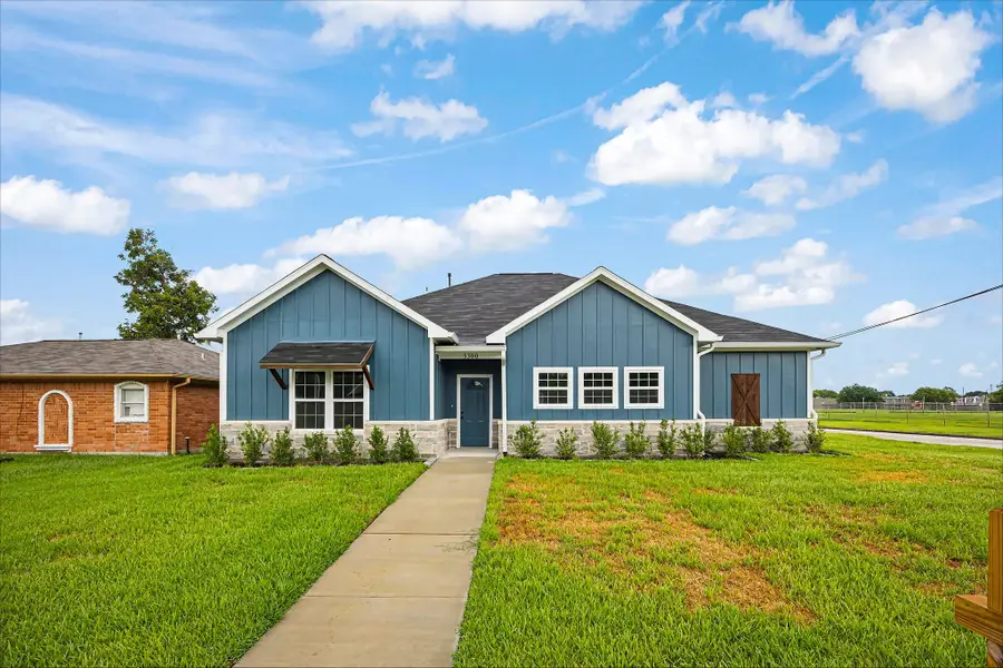 5300 Hemlock Drive, Baytown, TX 77521 - #2