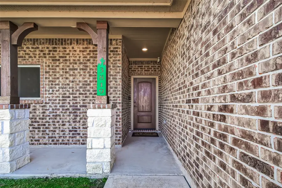 3819 Willow Breeze Circle, Needville, TX 77461 - Image #2