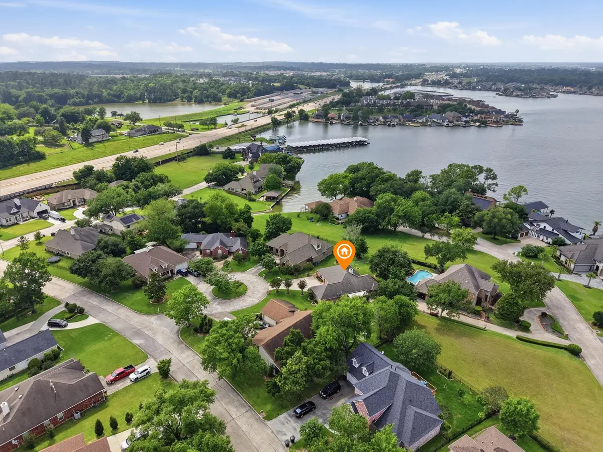 107 Forest Court, Conroe, TX 77356 - #1