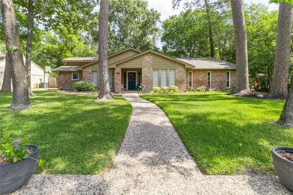 2211 River Falls Drive, Kingwood, TX 77339