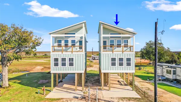 438 Private Rd 670/st Marys Slough Dr, Matagorda, TX 77457