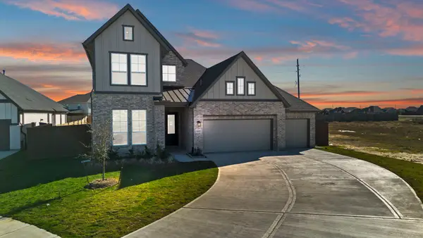 15031 Mission Avenue, Mont Belvieu, TX 77523