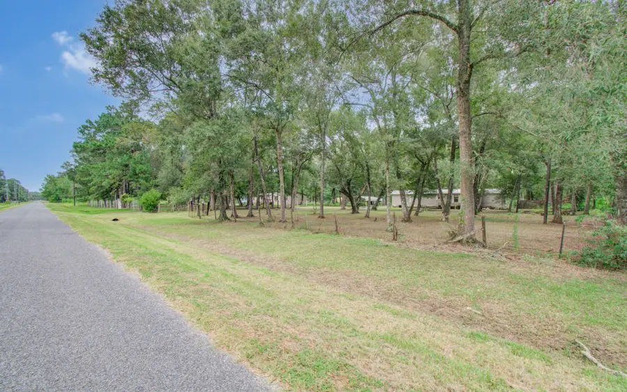 447 County Road 410, Dayton, TX 77535 - #3