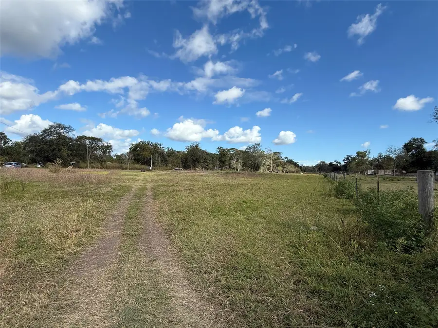 2442 Brazos River Road, Freeport, TX 77541 - Image #3