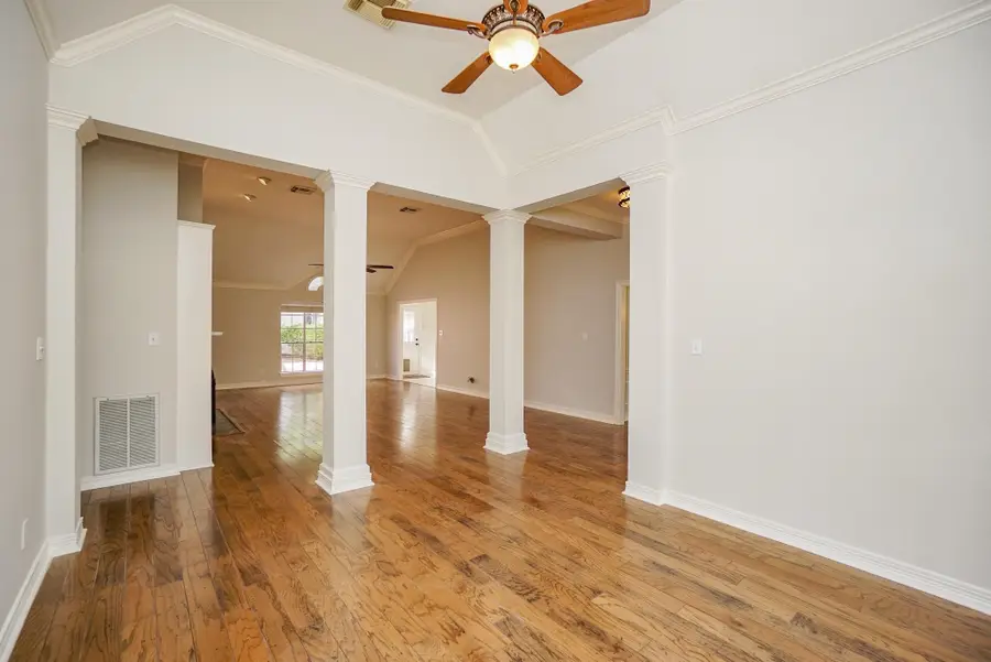 4923 Canterbury Lane, Sugar Land, TX 77479 - #2